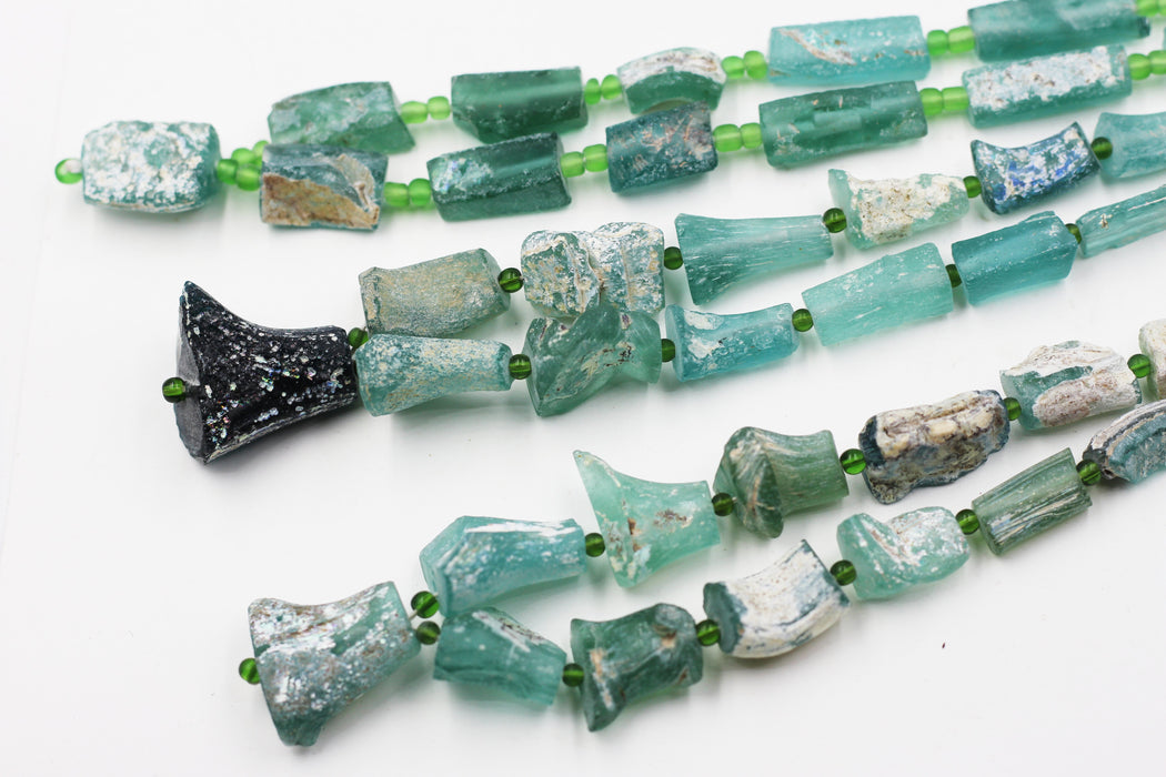 (romglass008)   Necklace with Ancient Roman Glass pieces.