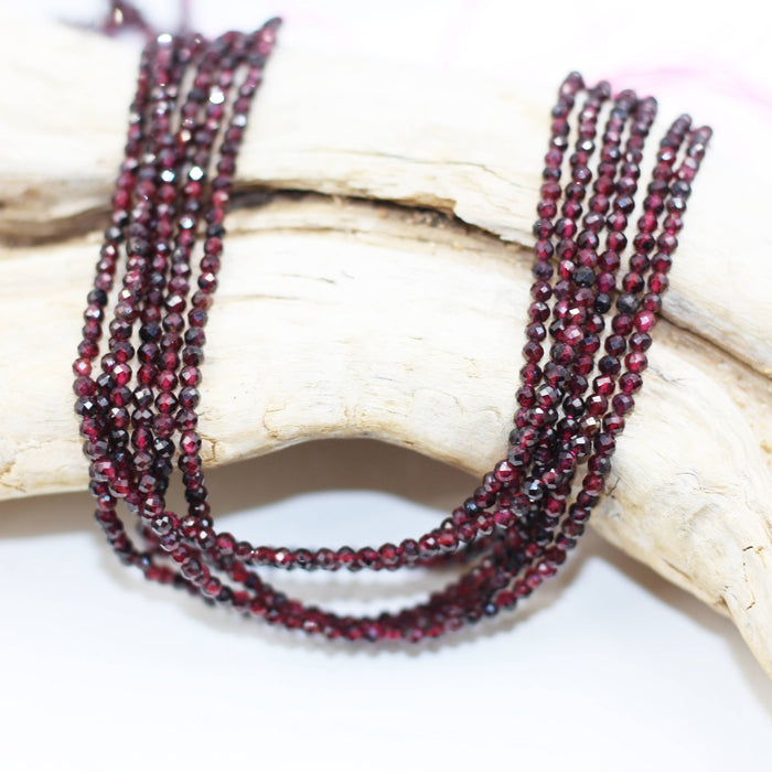 (GAR-012) 3mm Faceted Red Rhodolite Garnet