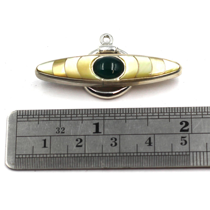 (ITG-298) Gold Lip & Green Onyx Toggle Clasp