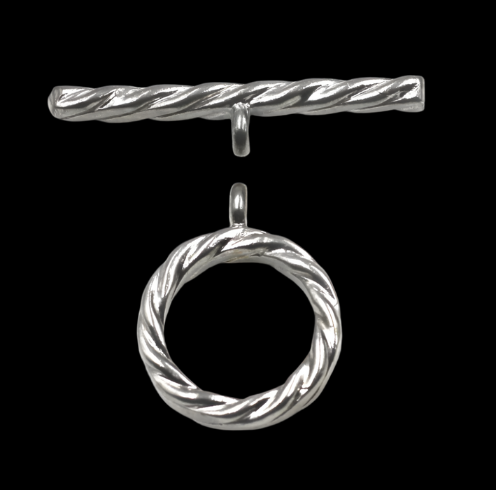 (STG-122) Sterling Silver Twist Toggle