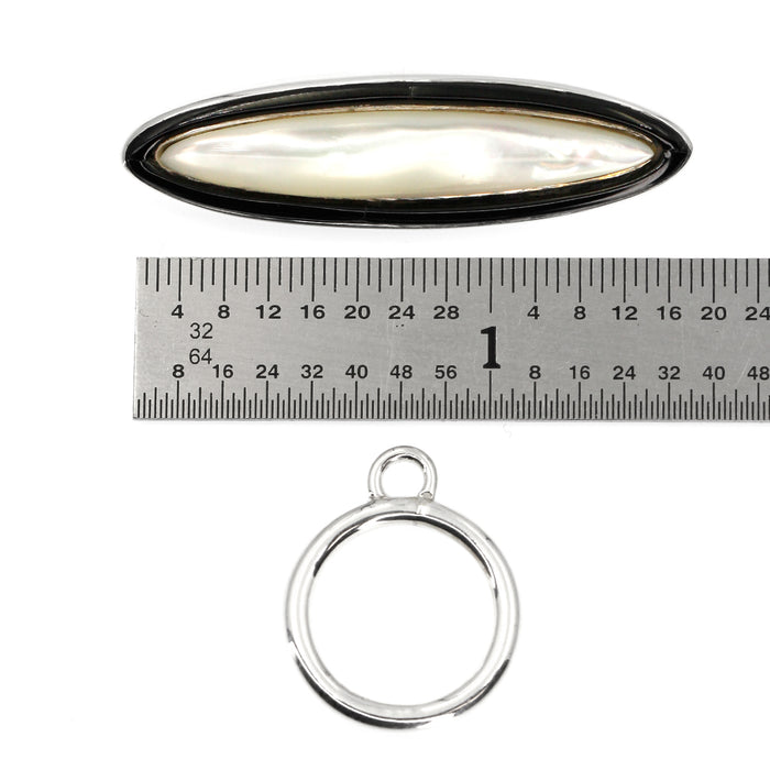 (ITG-077) Black Onyx Bordering Mother of Pearl Toggle