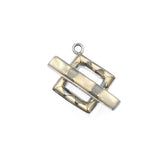 (ITG-022) Mother-of-Pearl & Hammer Shell Toggle Set