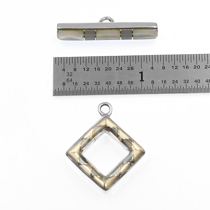 (ITG-022) Mother-of-Pearl & Hammer Shell Toggle Set