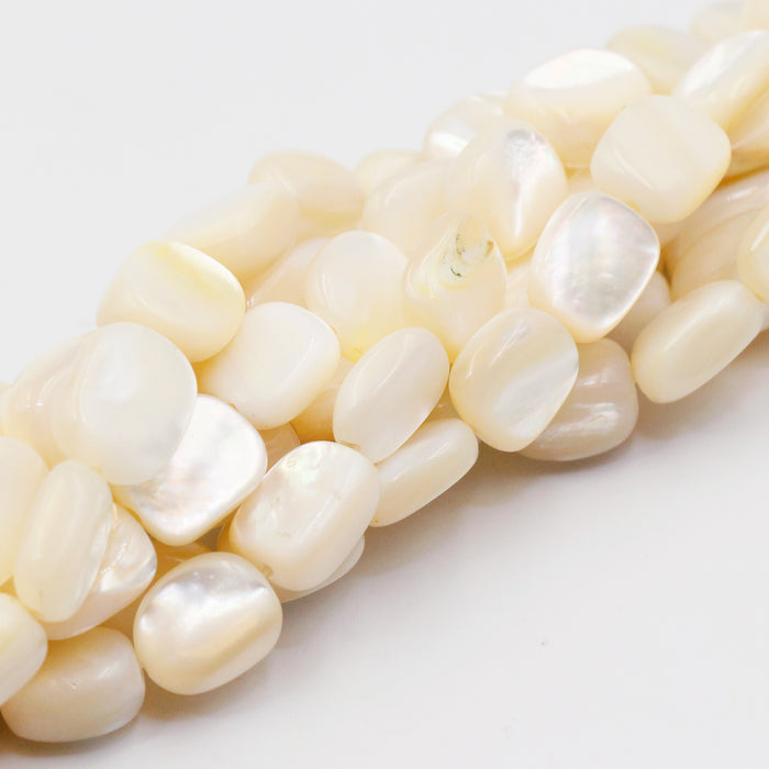 (mop033) Flat Mother of Pearl Nuggets