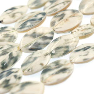 (shell002) Green Shell Beads