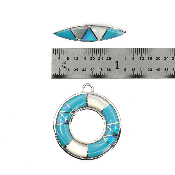 (ITG-079) Mother of Pearl and Turquoise Toggle